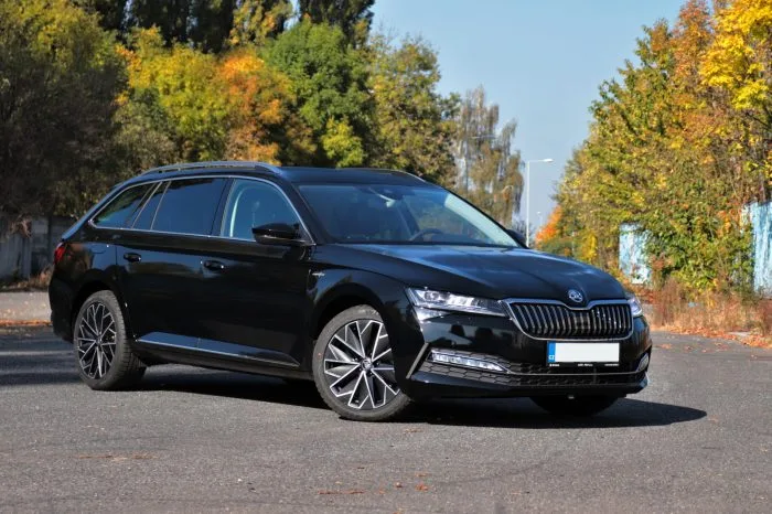 Škoda Superb III L&K TDi, combi, automat
