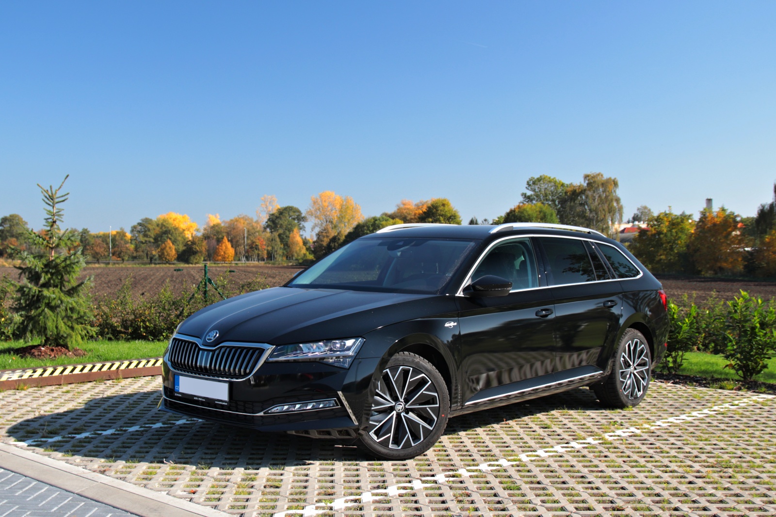 skoda-superb-combi-20-tdi-dsg-1 skoda-superb-combi-20-tdi-dsg-1