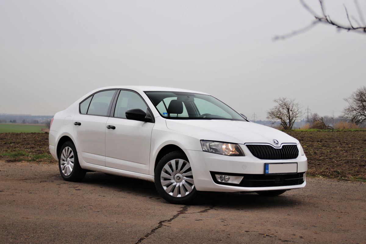 skoda-octavia-III- (2) skoda-octavia-III- (2)