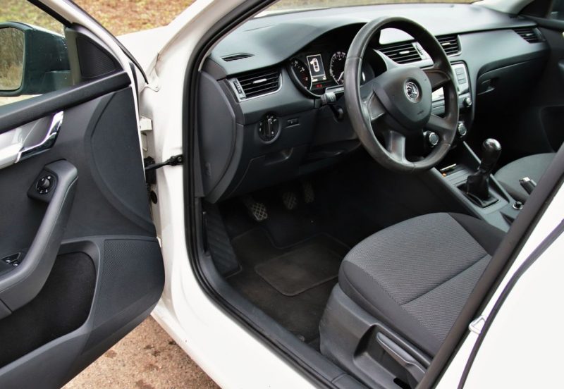 skoda-octavia-III- (4) skoda-octavia-III- (4)